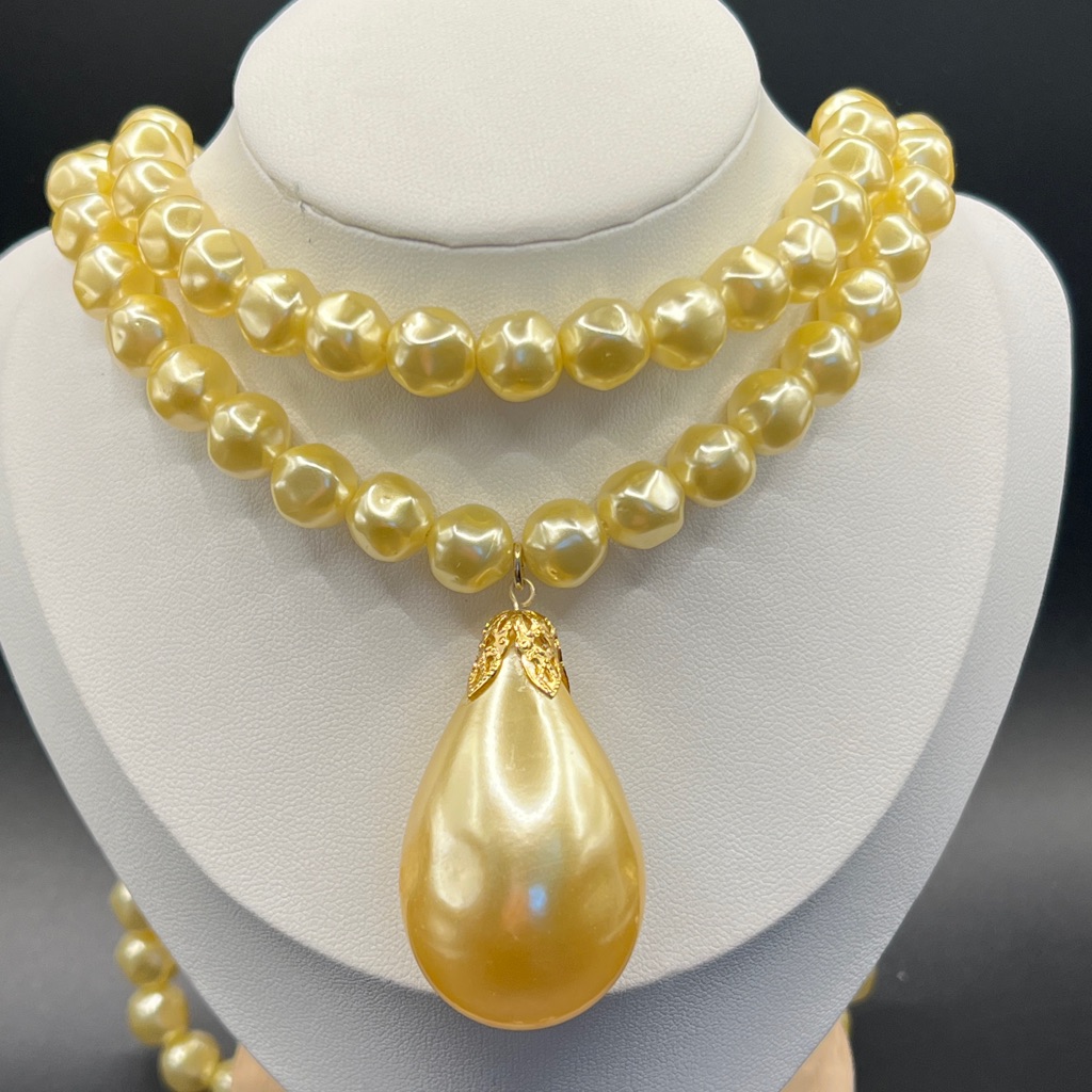 Vintage Japan Faux Pearl Beaded Necklace